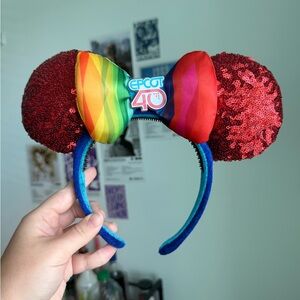 Disney World Epcot 40th Anniversary Retro Rainbow Sequin Minnie Ears